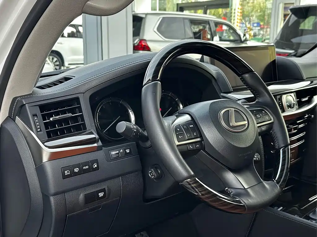 Lexus LX — фотографии объявления, Фото 17