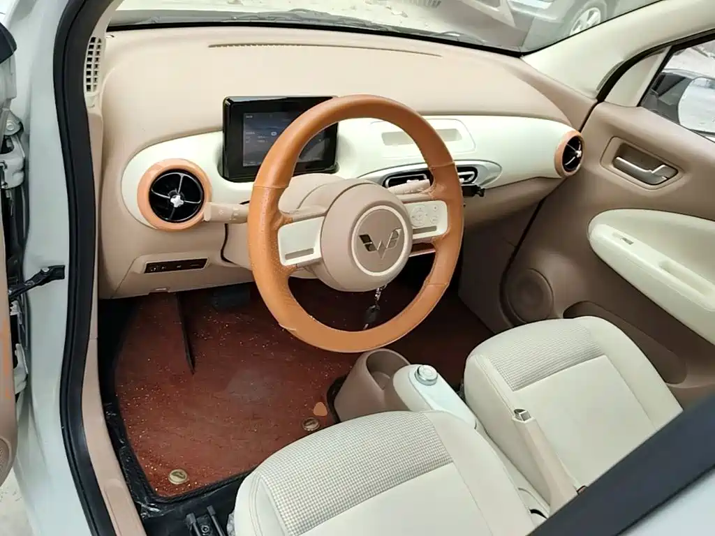Wuling MINIEV — миниатюра 6