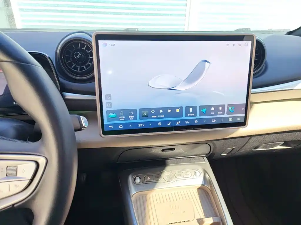 BYD Dolphin — миниатюра 13
