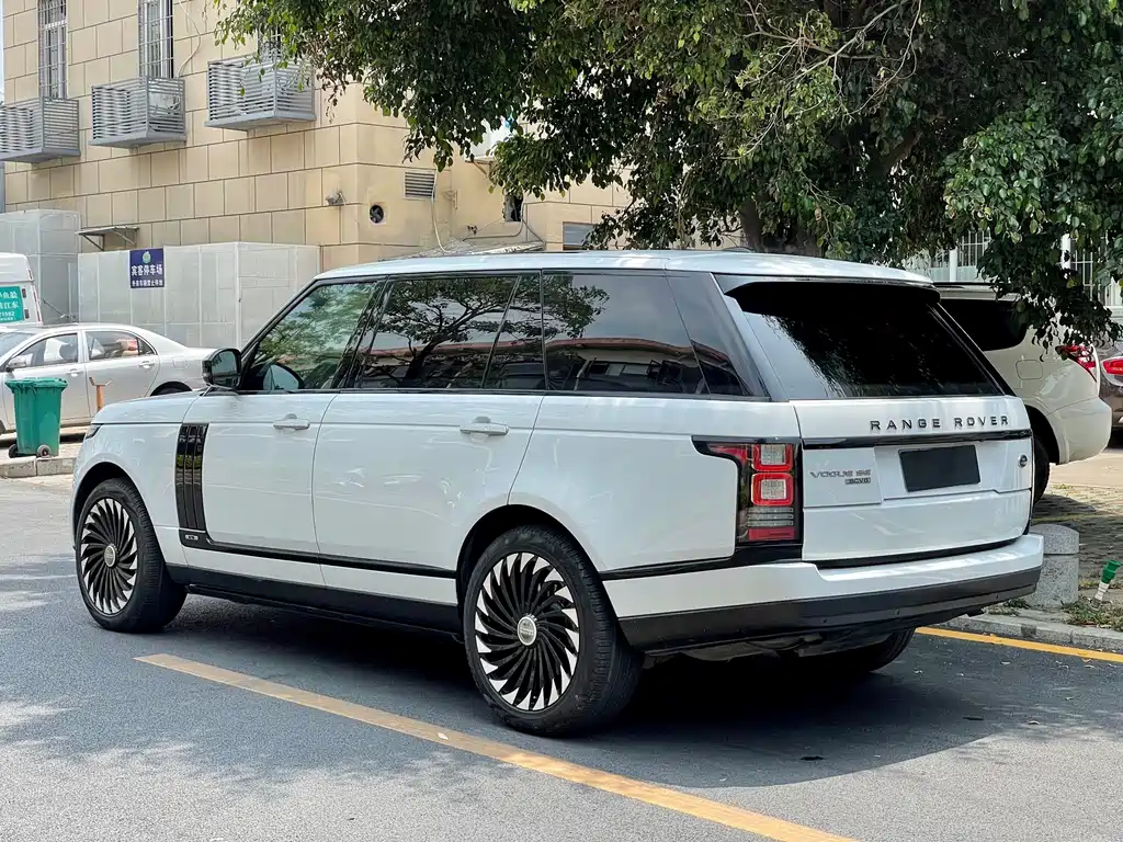 Land Rover Range Rover 2015 3.0 SC V6 Vogue SE Long Wheelbase