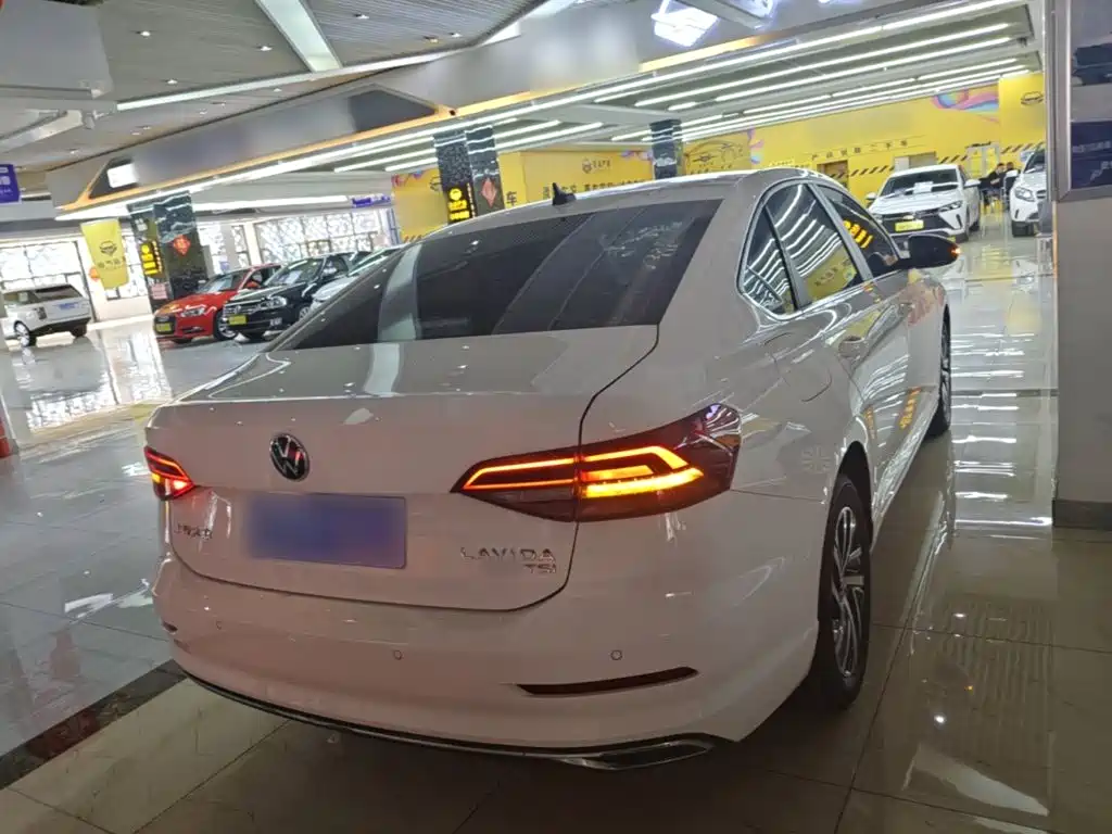 Volkswagen Lavida — миниатюра 7