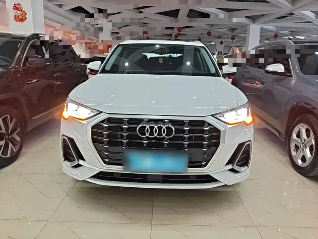 Audi Q3 2022 35 TFSI