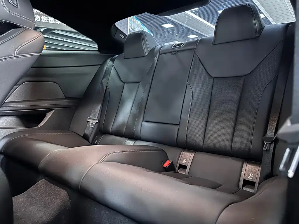 BMW 4 Series — миниатюра 12