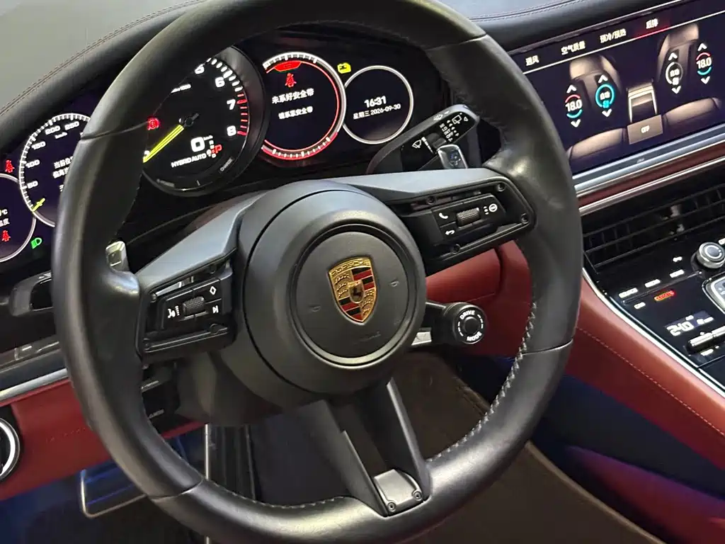 Porsche Panamera Hybrid — миниатюра 5