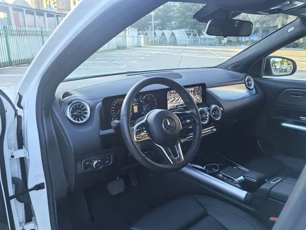 Mercedes-Benz GLA 2022 — фото 13