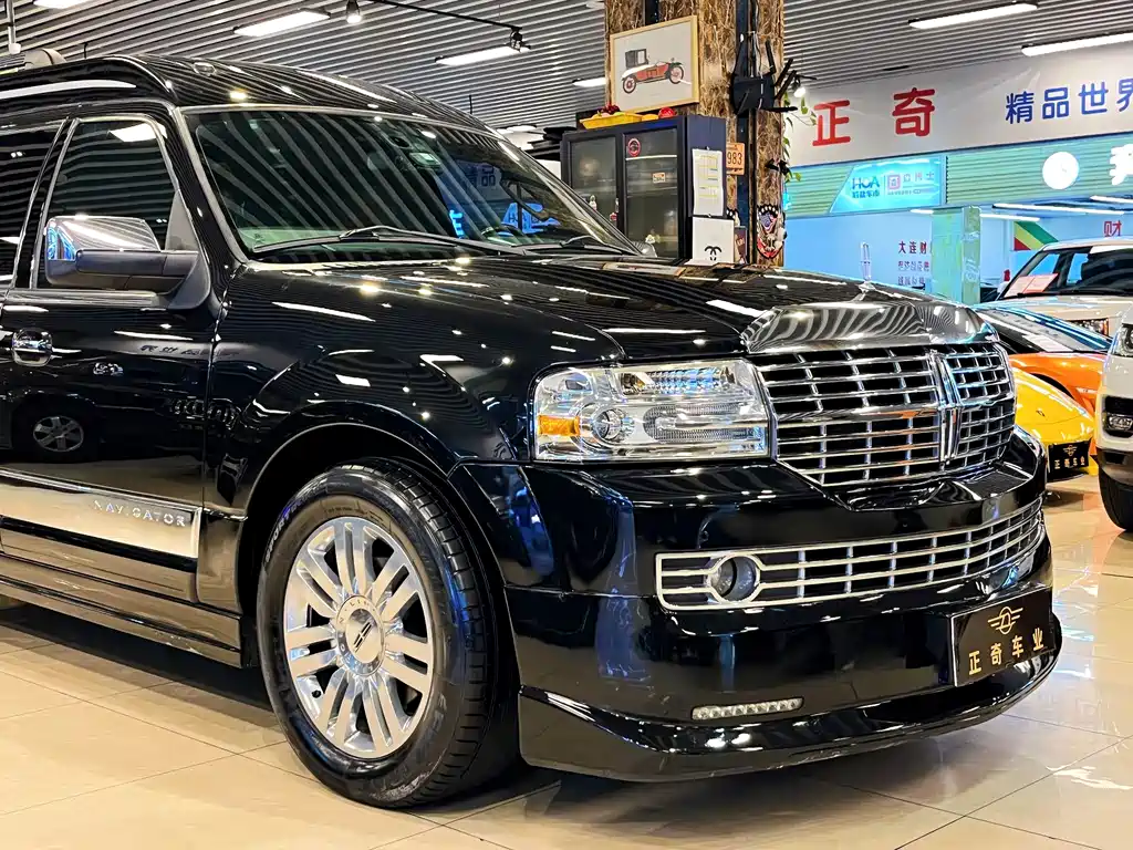 Lincoln Navigator — миниатюра 4