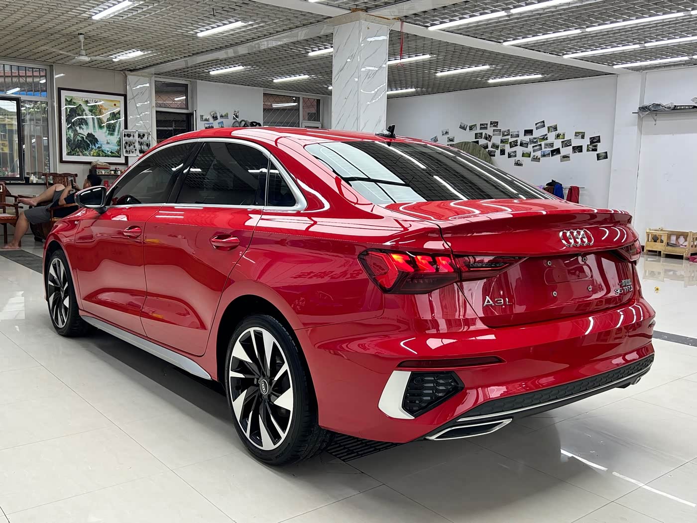Audi A3 1.4 л 2023 г. красный/фиолетовый, пробег 33000 км