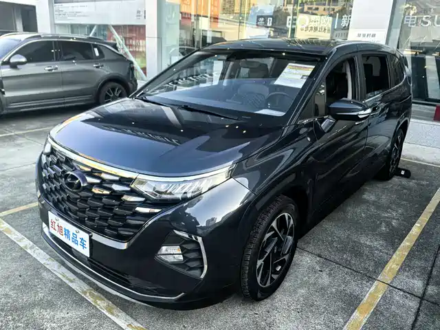 HYUNDAI KUSTU