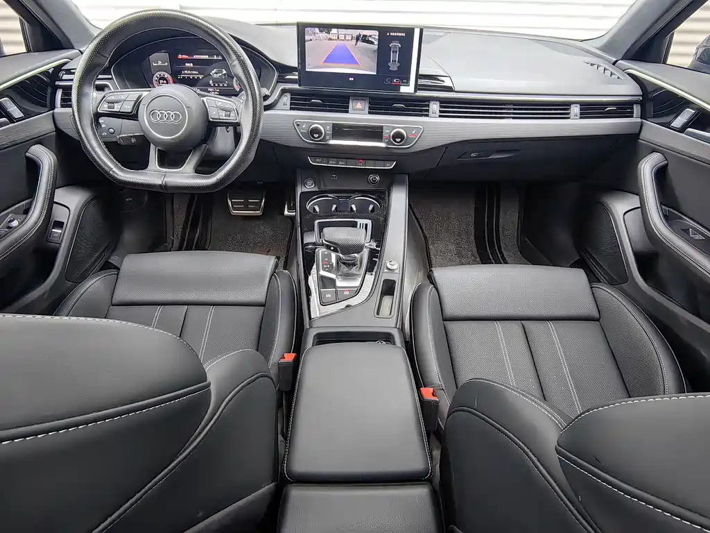 Audi A4L 2024 40 TFSI Luxury