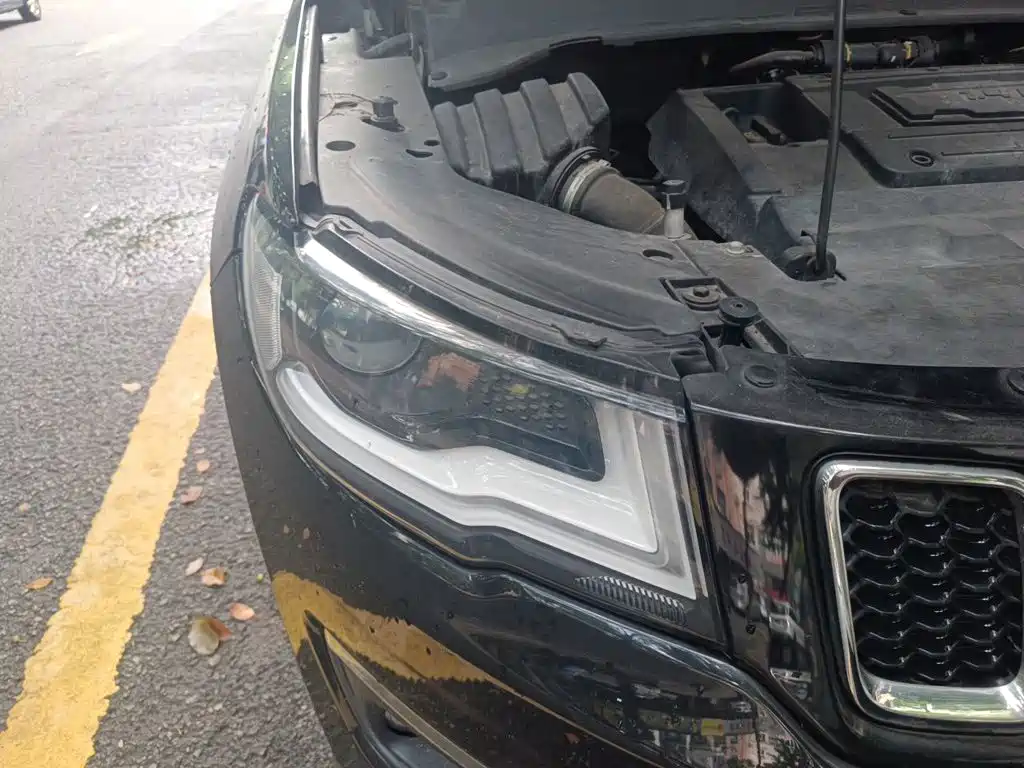 Jeep Compass — миниатюра 7