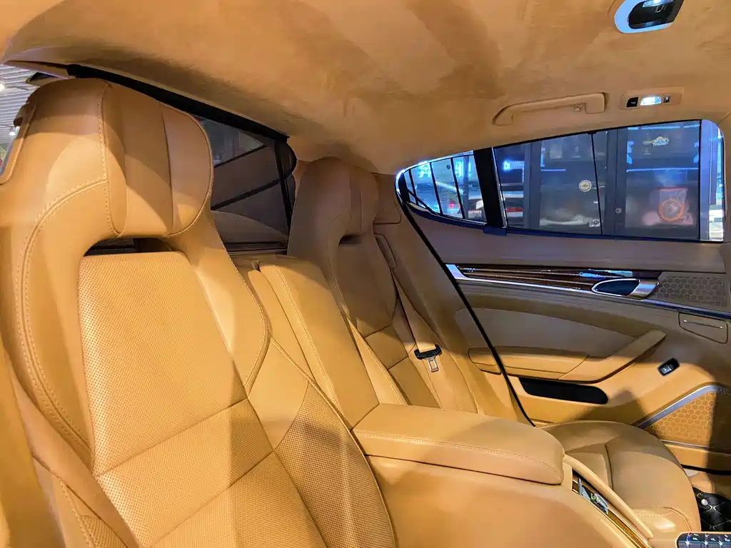 Porsche Panamera — миниатюра 30