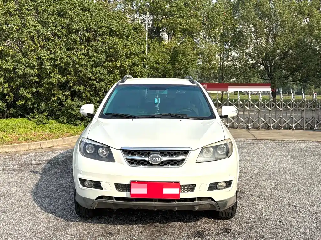 BYD S6 — миниатюра 2