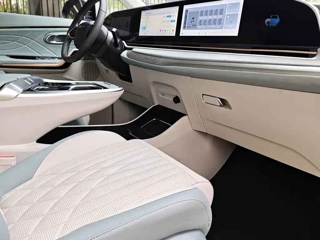 Maxus G90 — миниатюра 21
