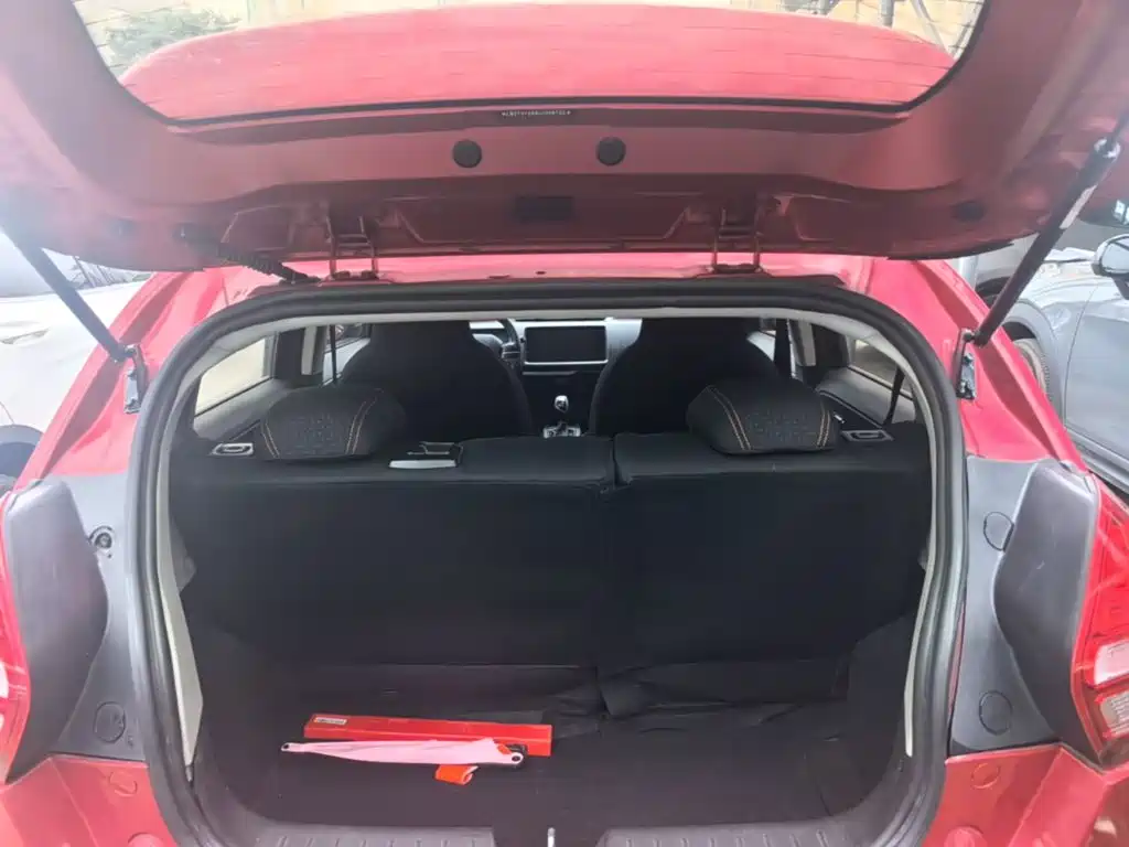 Geely Vision X1 — миниатюра 10
