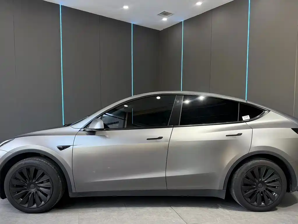 Tesla Model Y 2022 — фото 4