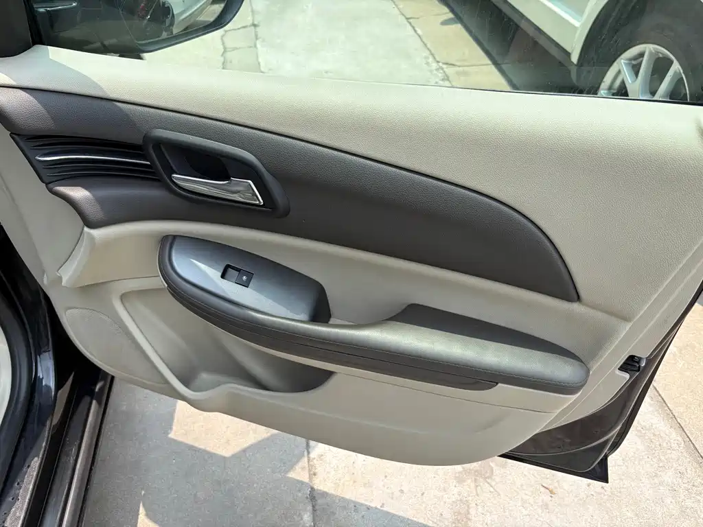 Chevrolet Malibu — миниатюра 6