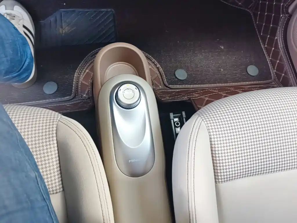Wuling MINIEV — миниатюра 14