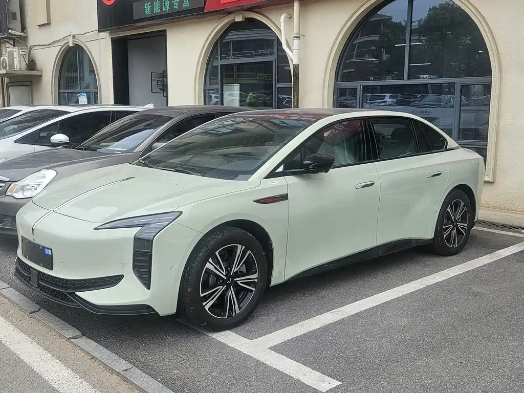 Hongqi Hongqi EH7