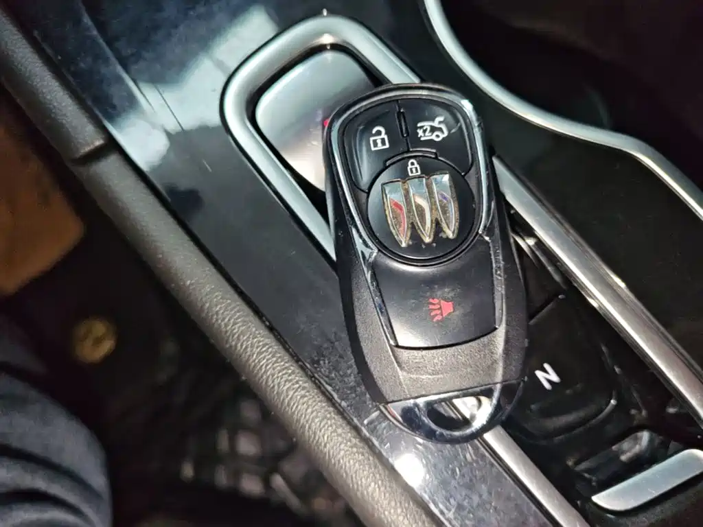 Buick Regal — миниатюра 9