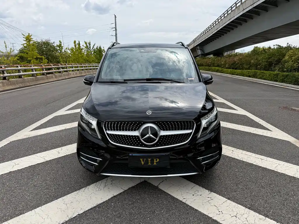 Mercedes-Benz V-Class — миниатюра 2