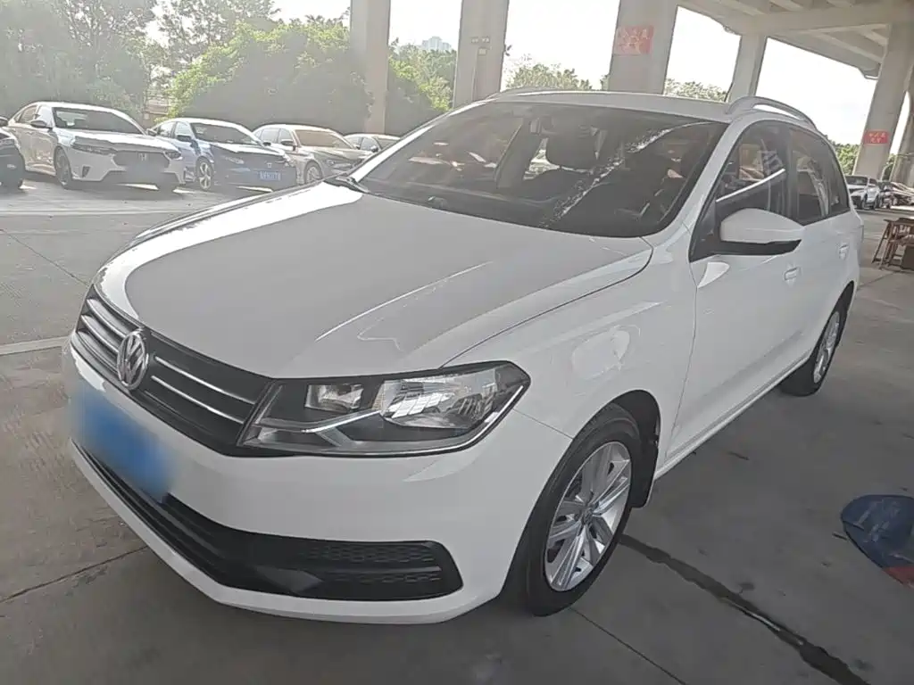Volkswagen Santana — миниатюра 2