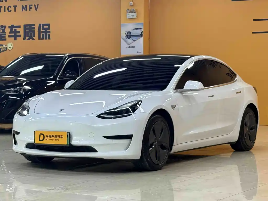 Tesla Model 3 — фотографии объявления, Фото 2