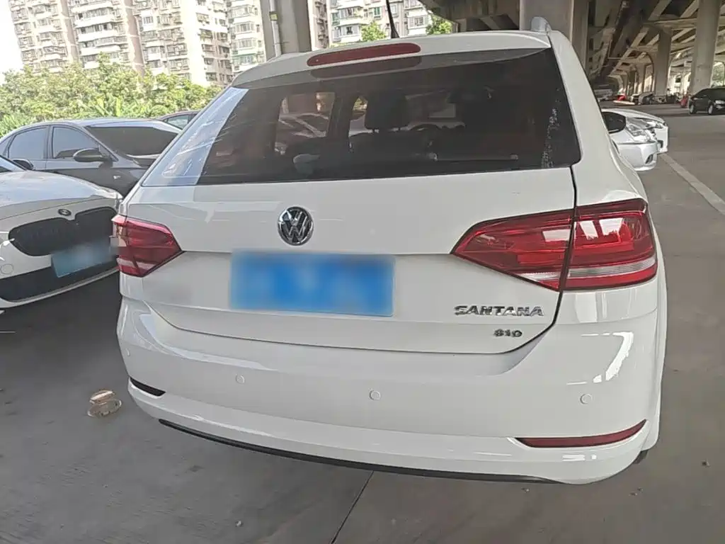 Volkswagen Santana — миниатюра 6