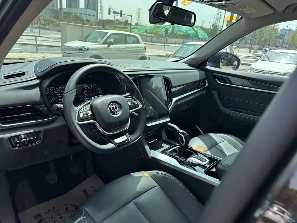Zhonghua V7 — миниатюра 8