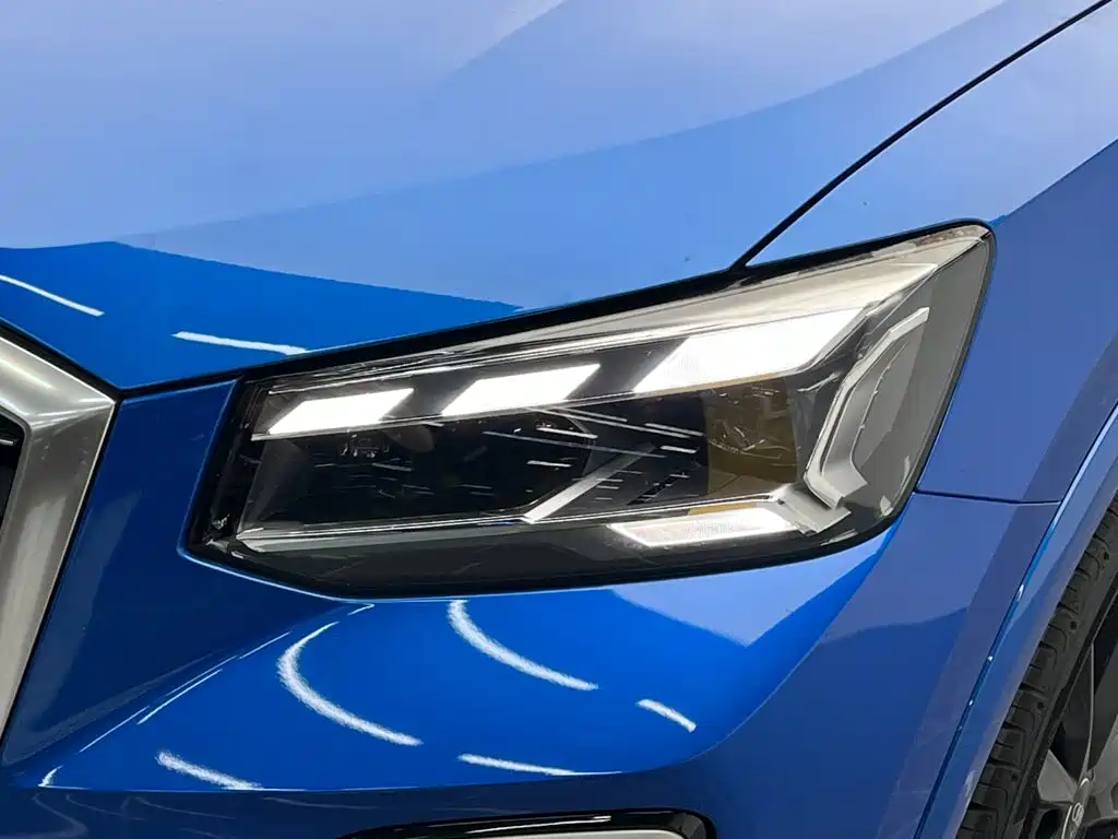 Audi Q2L — миниатюра 10