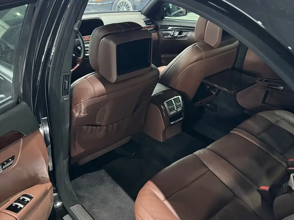 Mercedes-Benz S-Class — миниатюра 7