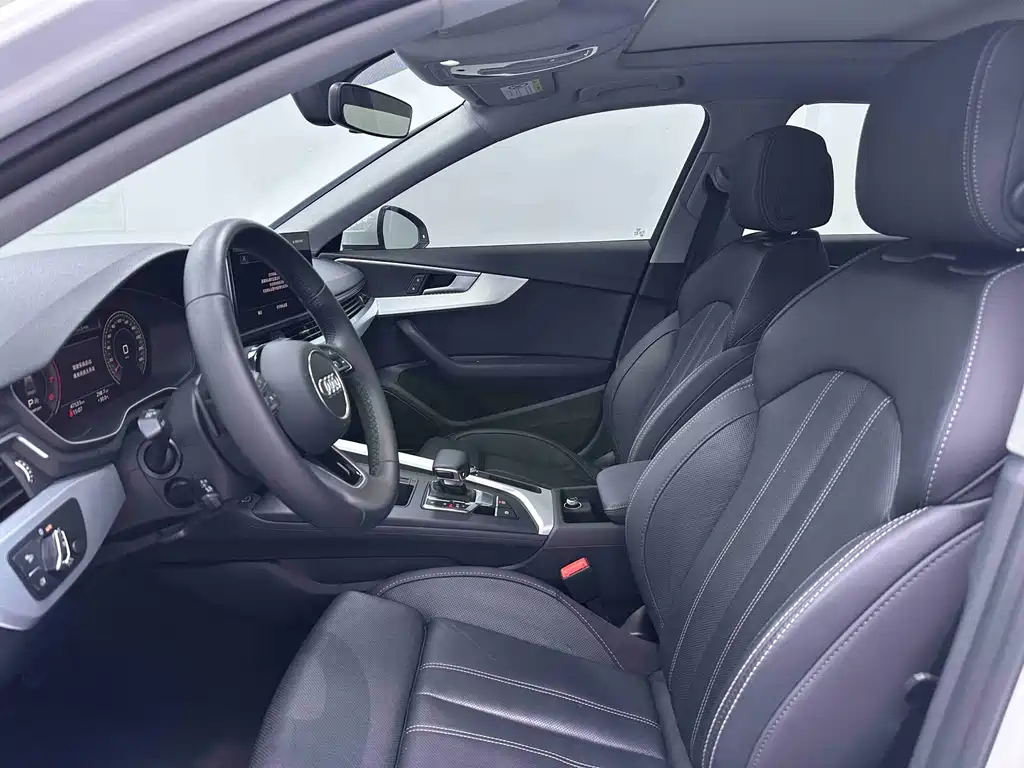 Audi A4L 2023 40 TFSI Fashion