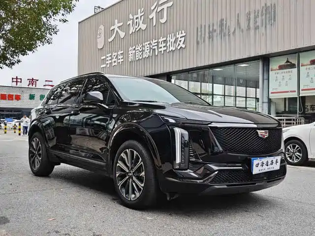 Cadillac XT5 2025 — фото 3