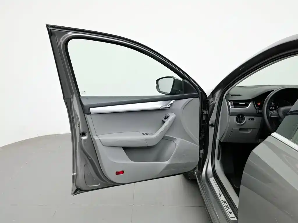 Skoda Octavia — миниатюра 8