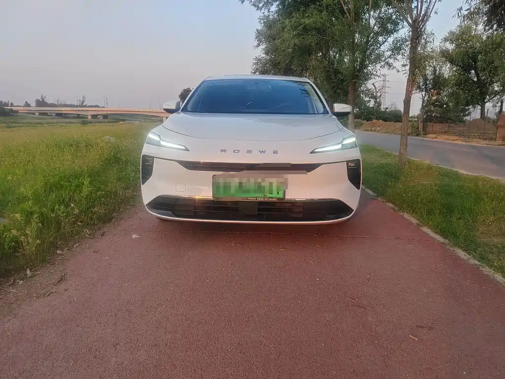 Roewe D6 — миниатюра 3
