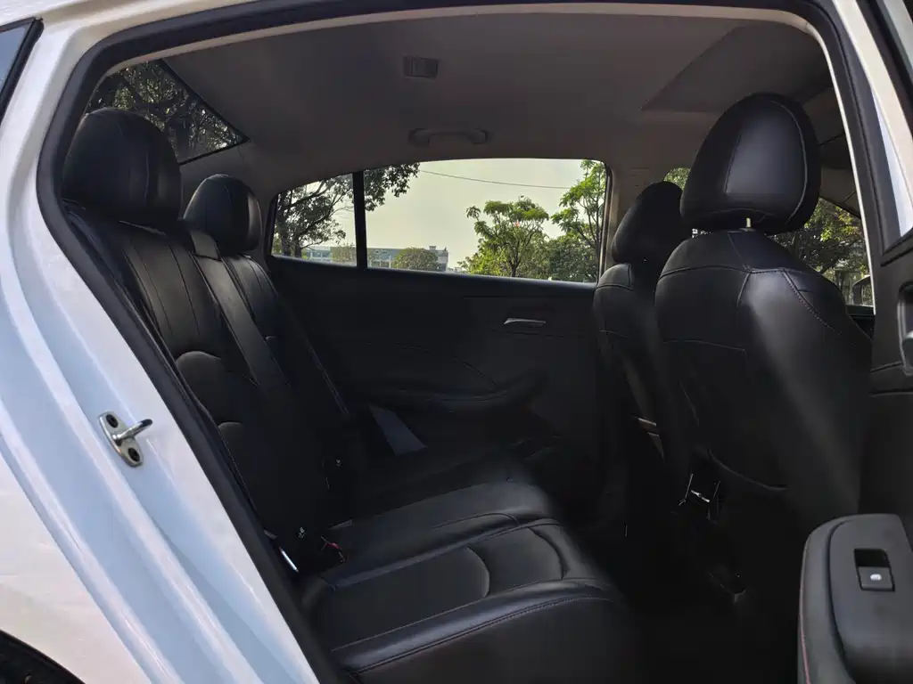 Roewe i5 — миниатюра 16
