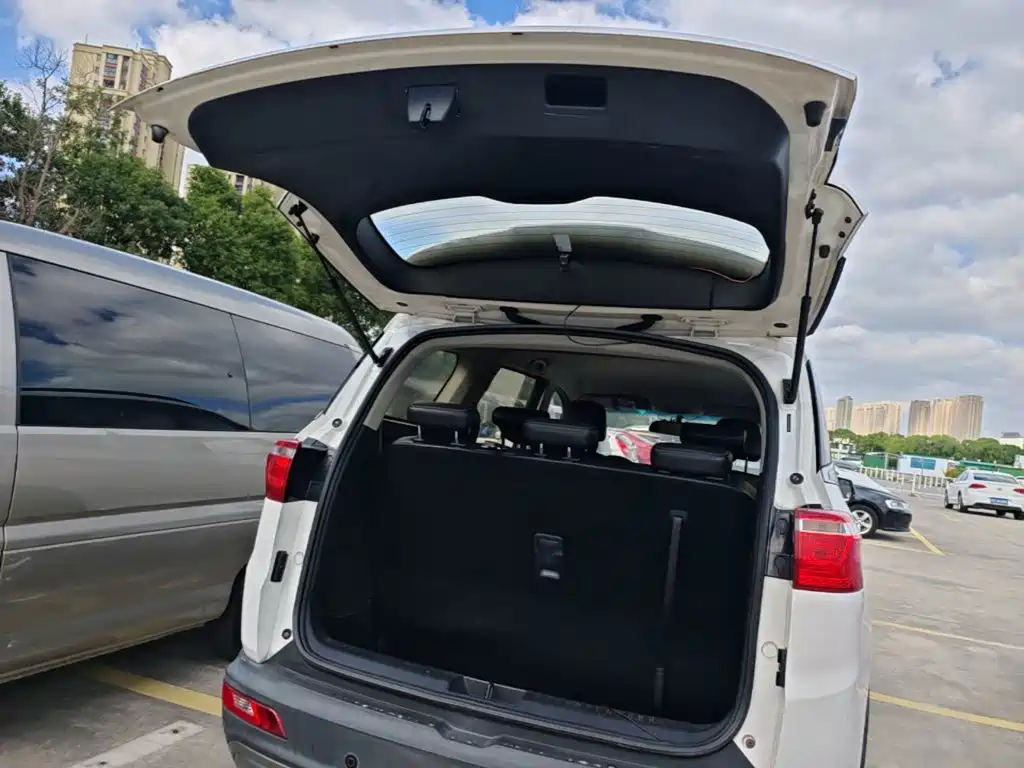 Wuling Hongguang S3 — миниатюра 19