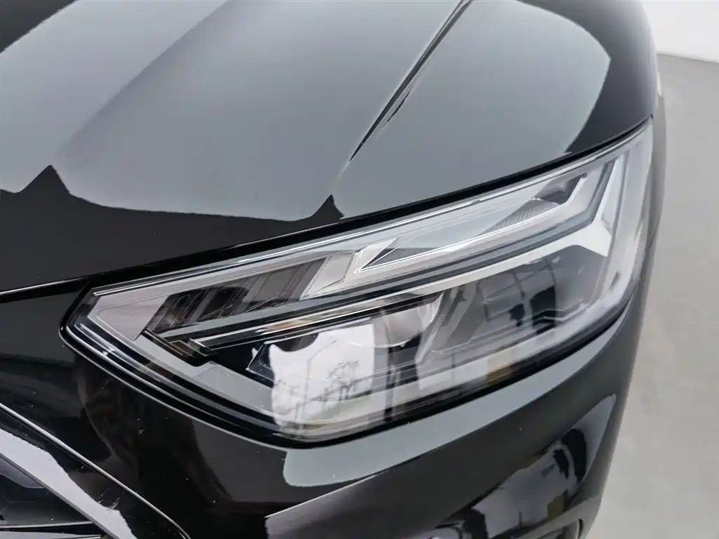 Audi Q5L 2023 40T Luxury