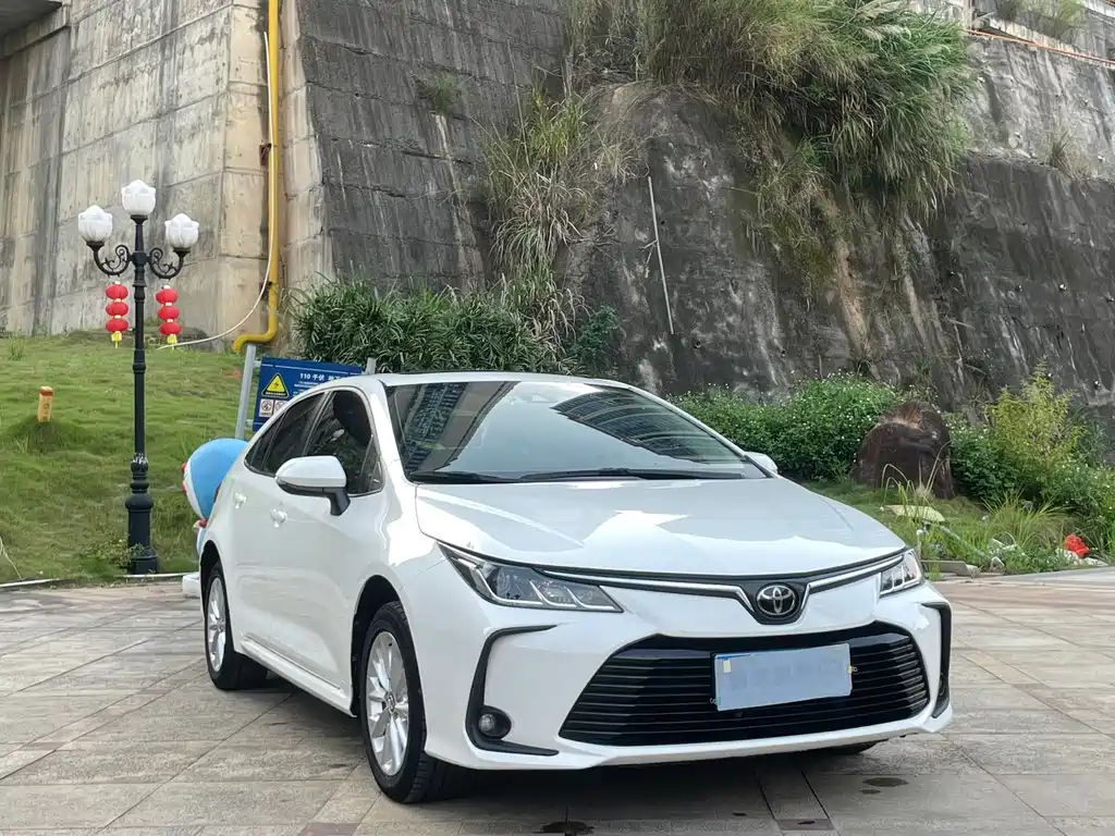 Toyota Corolla — миниатюра 3