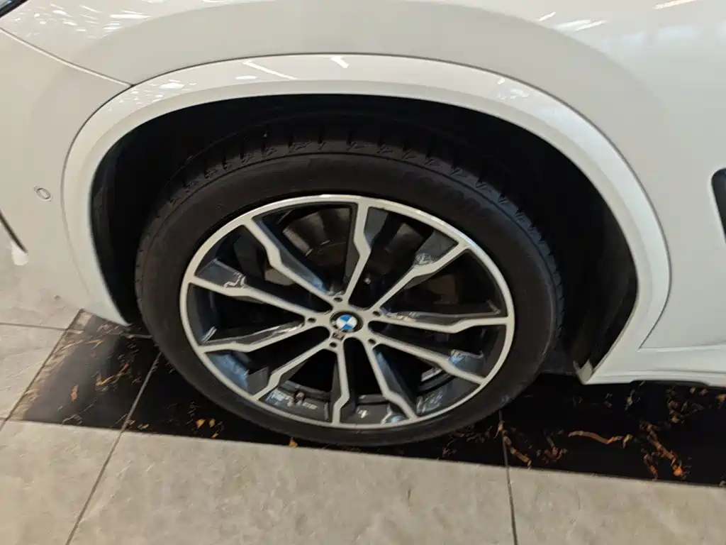 BMW X3 — миниатюра 23
