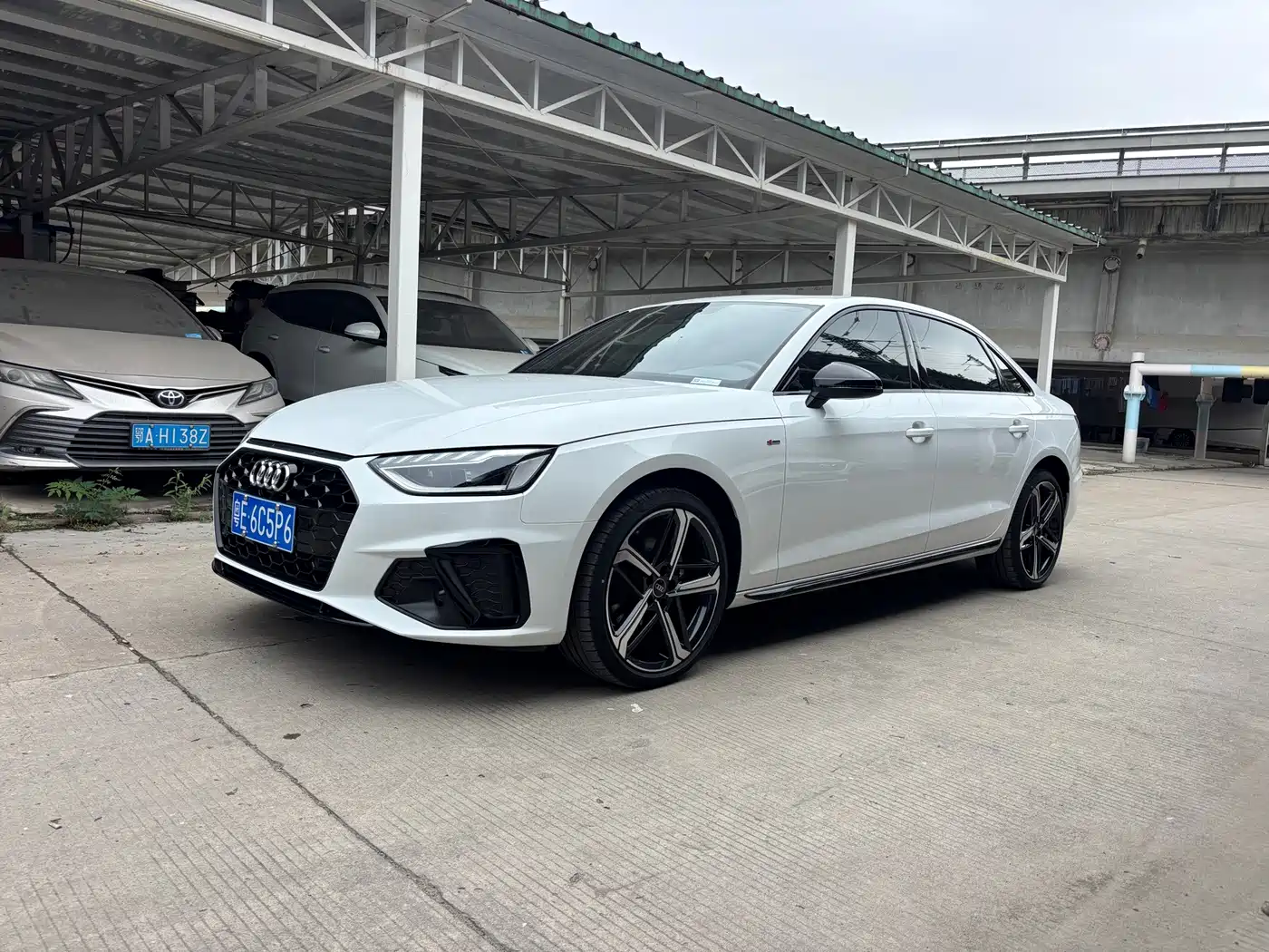 奥迪A4L 2024款 40 TFSI 豪华动感型 2024