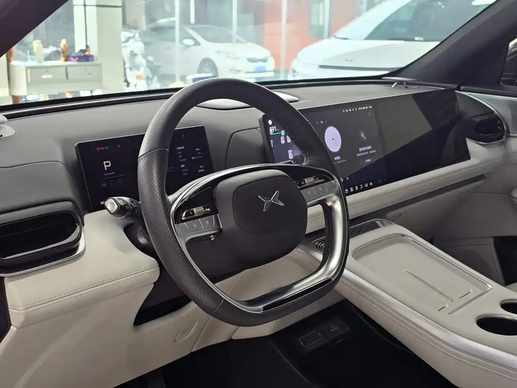 XPeng G9 — миниатюра 10