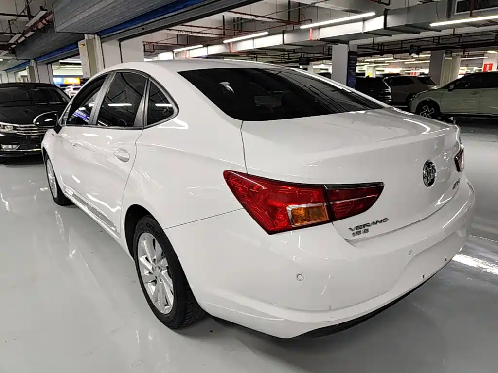 Buick Verano — миниатюра 5