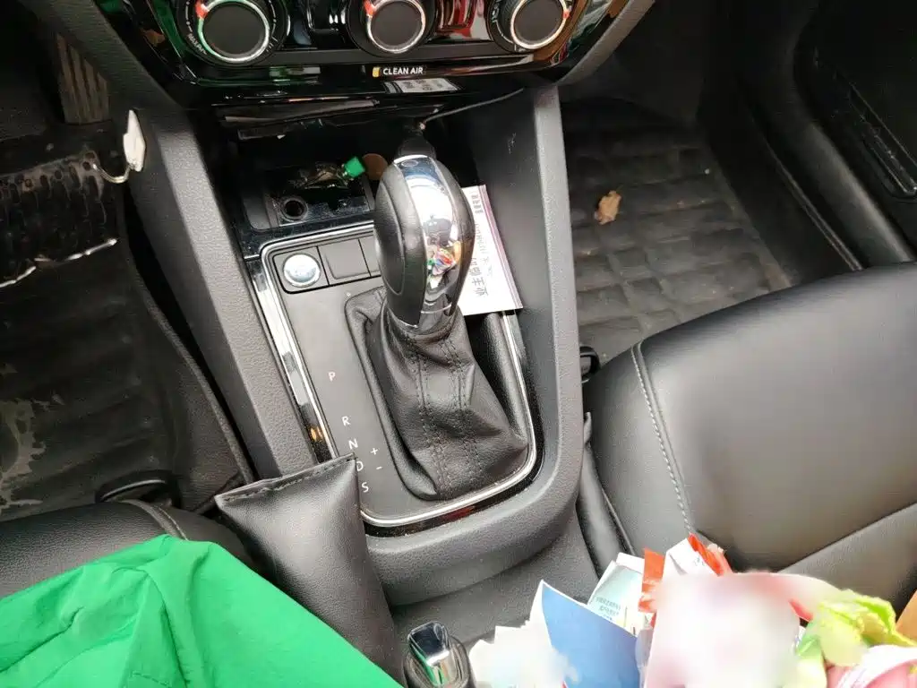 Volkswagen Sagitar — миниатюра 7