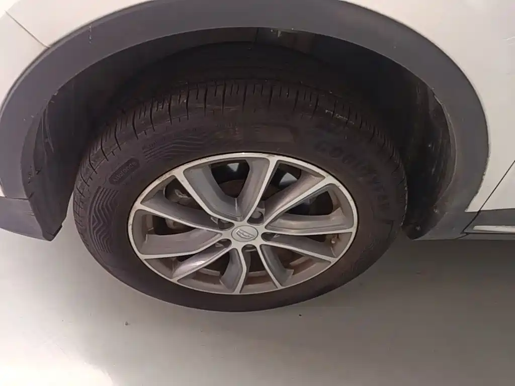 Geely Boyue — миниатюра 23