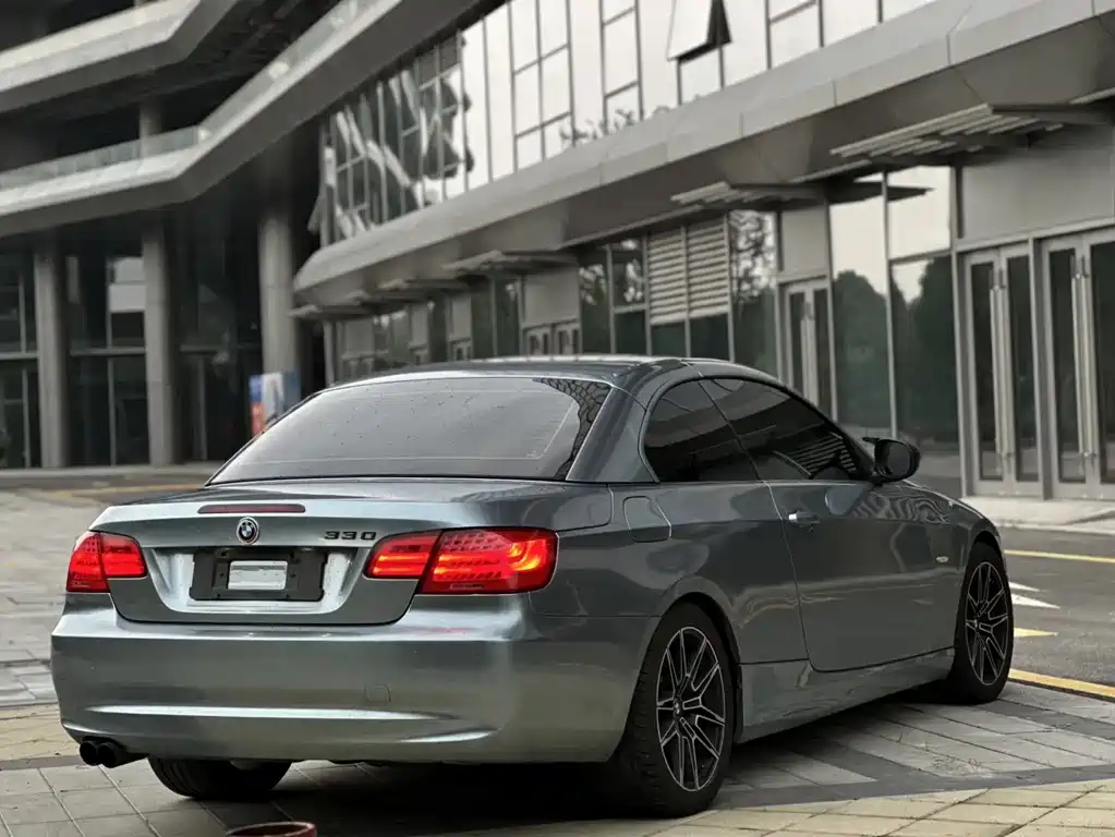 BMW 3 Series 3 2009 330i