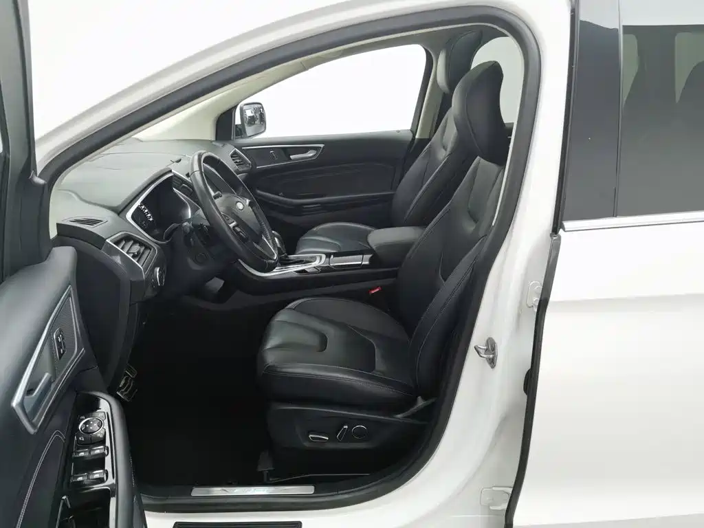 Ford Edge — миниатюра 10
