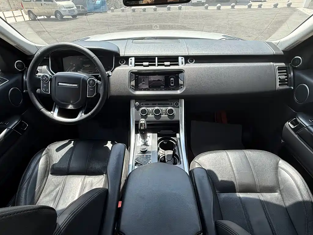 Land Rover Sport — миниатюра 7