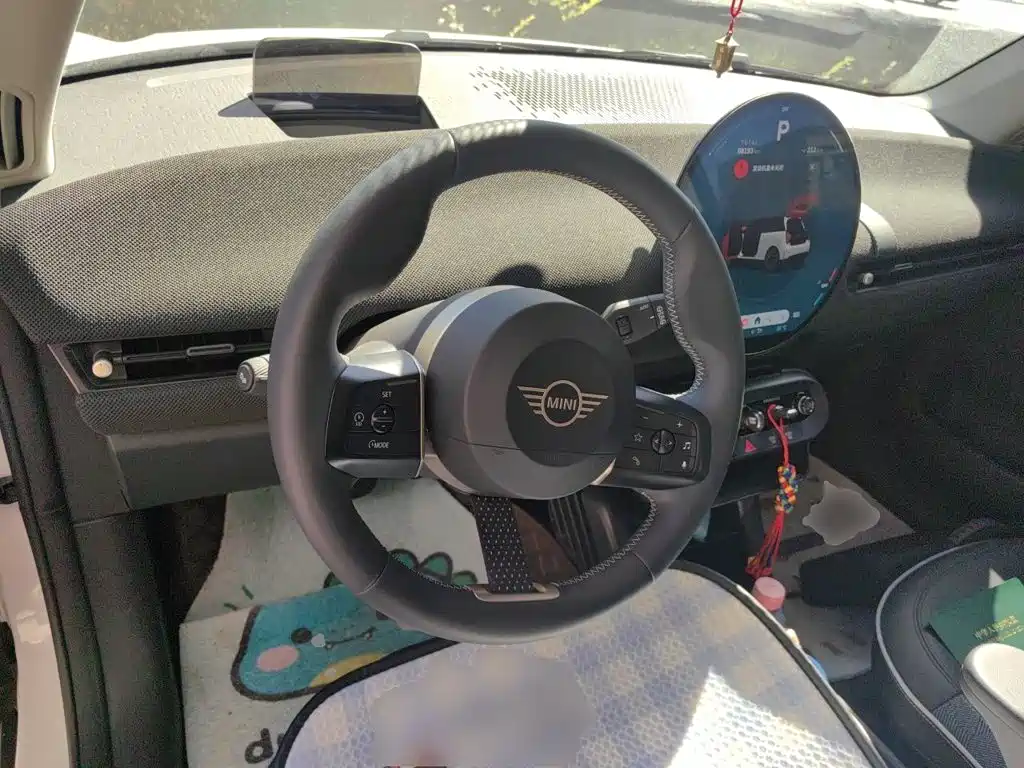MINI MINI COOPER EV — миниатюра 6