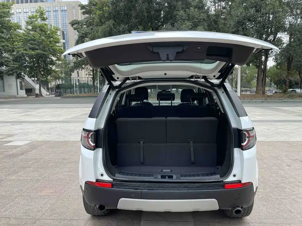 Land Rover Discovery Sport — миниатюра 12