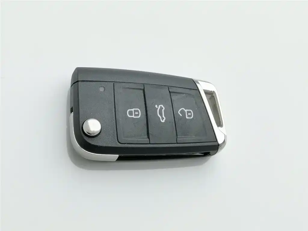 VOLKSWAGEN EXPLORING THE SHADOW